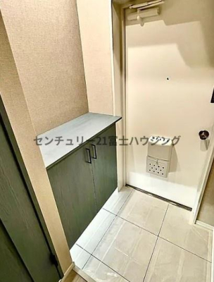 �_�ސ쌧������s���Z���̒��Ã}���V�����̃��r���O