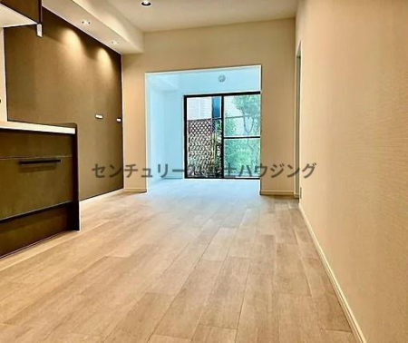 �_�ސ쌧������s���Z���̒��Ã}���V�����̃��r���O