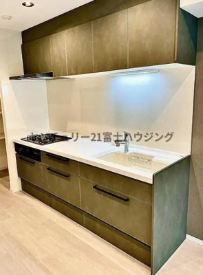 �_�ސ쌧������s���Z���̒��Ã}���V�����̃L�b�`��