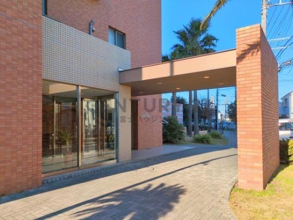 �_�ސ쌧������s�����̒��Ã}���V�����̃G���g�����X