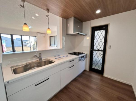 �_�ސ쌧����s�ΐ�1���ڂ̒��È�ˌ��ẴL�b�`��