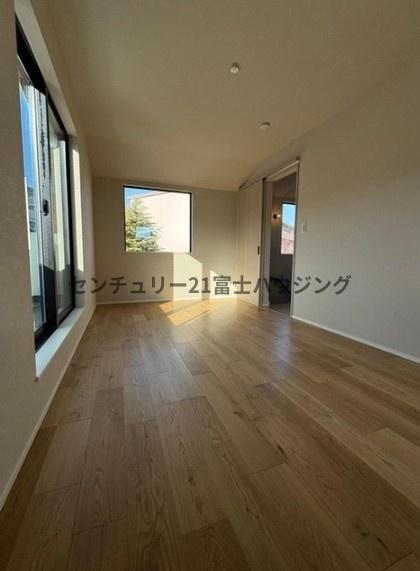 �_�ސ쌧����s����4���ڂ̐V�z��ˌ��Ă̗m��