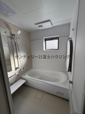 �_�ސ쌧����s����4���ڂ̐V�z��ˌ��Ă̗���