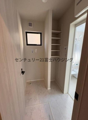 �_�ސ쌧����s����4���ڂ̐V�z��ˌ��Ă̐��ʑ�E���ʏ�