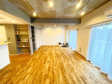 �_�ސ쌧������s���4���ڂ̒��Ã}���V�����̃��r���O