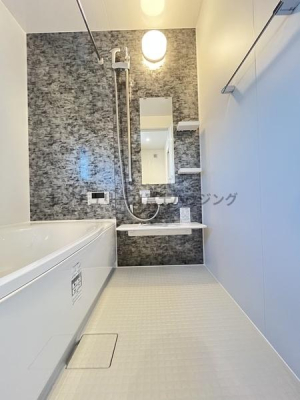 �_�ސ쌧������s�㊯���̐V�z��ˌ��Ă̗���