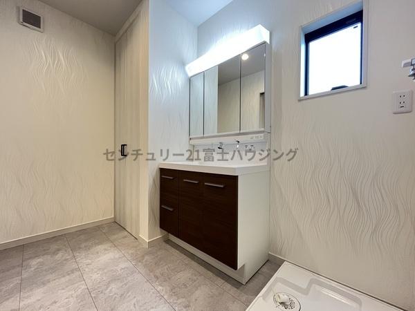 �_�ސ쌧������s�㊯���̐V�z��ˌ��Ă̐��ʑ�E���ʏ�