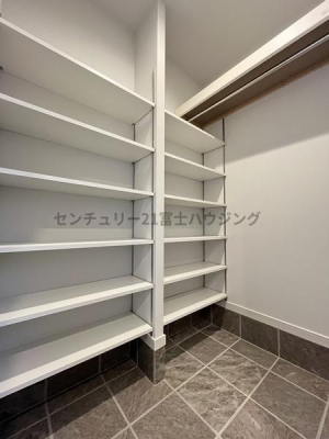 �_�ސ쌧������s�㊯���̐V�z��ˌ��Ă̌���