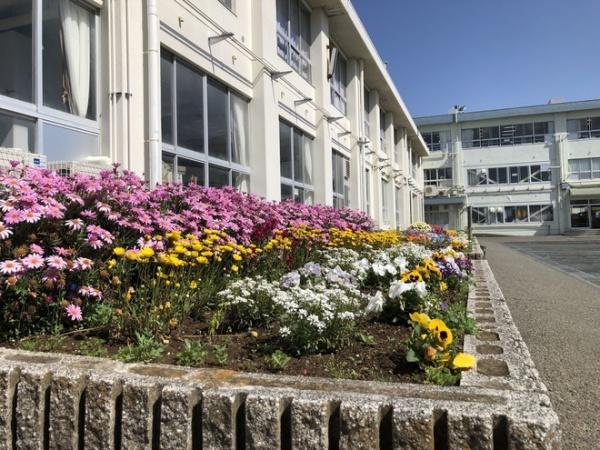 �_�ސ쌧������s����3���ڂ̐V�z��ˌ��Ă̎��ӊ�