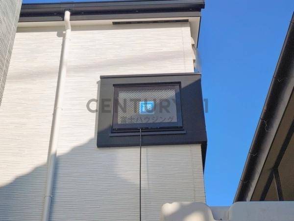 �_�ސ쌧����s�ғ�1���ڂ̐V�z��ˌ��Ă̑O�ʓ��H�܂ތ��n�ʐ^