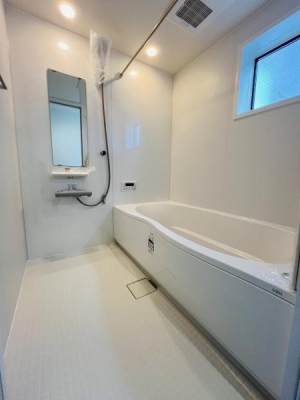 �_�ސ쌧������s����1���ڂ̐V�z��ˌ��Ă̗���