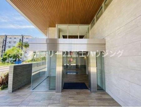 �_�ސ쌧����s�ғ����C��2���ڂ̒��Ã}���V�����̃G���g�����X