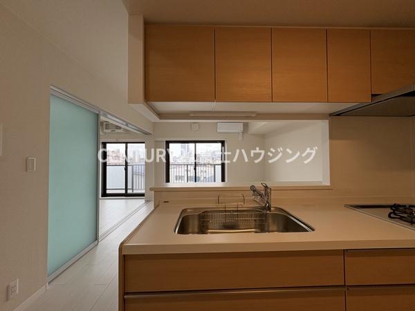 �_�ސ쌧����s�H��3���ڂ̒��Ã}���V�����̃L�b�`��