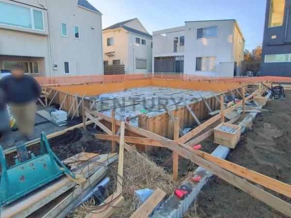 �_�ސ쌧����s����������2���ڂ̐V�z��ˌ��Ă̌��n�O�ώʐ^