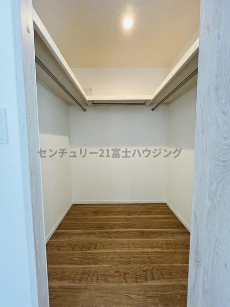 �_�ސ쌧������s��̐V�z��ˌ��Ă̎��[