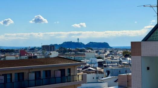 �_�ސ쌧����s�ғ��V��1���ڂ̒��Ã}���V�����̏Z�˂���̒��]�ʐ^