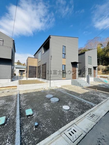 �_�ސ쌧������s��̐V�z��ˌ��Ă̌��n�O�ώʐ^