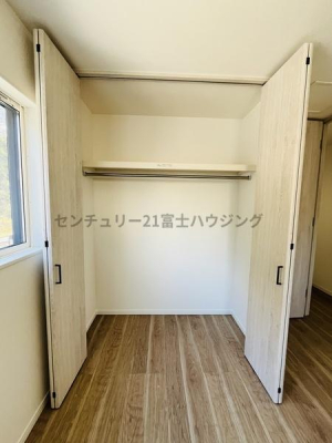 �_�ސ쌧������s��̐V�z��ˌ��Ă̎��[