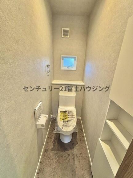 �_�ސ쌧������s��̐V�z��ˌ��Ẵg�C��