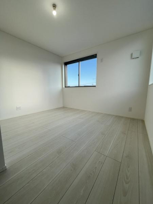 �_�ސ쌧������s�����̐V�z��ˌ��Ă̗m��