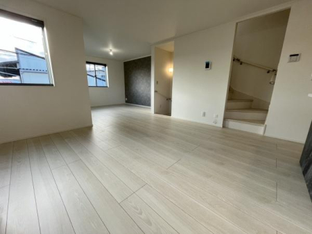 �_�ސ쌧������s�����̐V�z��ˌ��Ẵ��r���O