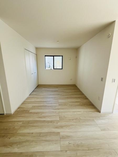 �_�ސ쌧������s���6���ڂ̐V�z��ˌ��Ẵ��r���O