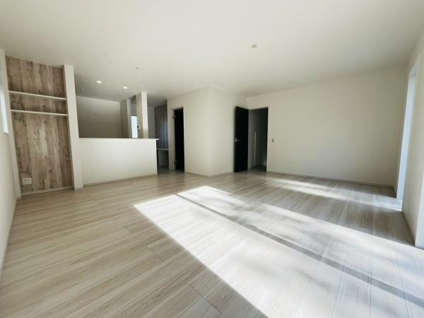 �_�ސ쌧������s�~���̐V�z��ˌ��Ẵ��r���O