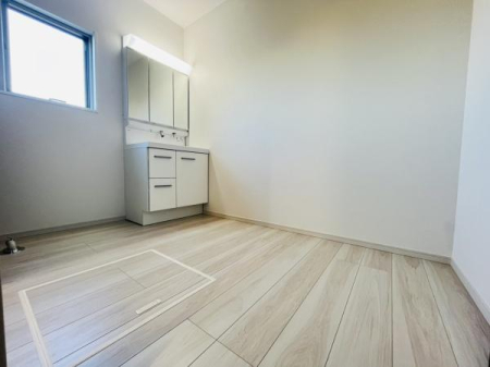 �_�ސ쌧������s�~���̐V�z��ˌ��Ă̐��ʑ�E���ʏ�