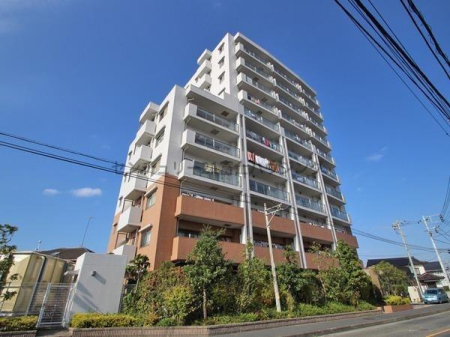 神奈川県茅ヶ崎市本村4丁目の中古マンションの現地外観写真