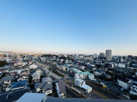 �_�ސ쌧������s�{��4���ڂ̒��Ã}���V�����̏Z�˂���̒��]�ʐ^