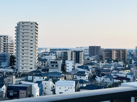 �_�ސ쌧������s�{��4���ڂ̒��Ã}���V�����̏Z�˂���̒��]�ʐ^