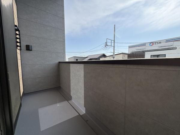 �_�ސ쌧�����S���쒬�c�[ 1422-2�̐V�z��ˌ��Ẵo���R�j�[