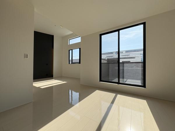 �_�ސ쌧�����S���쒬�c�[ 1422-2�̐V�z��ˌ��Ẵ��r���O