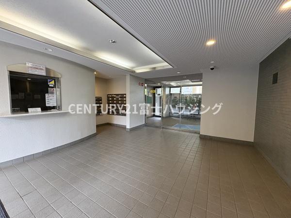 �_�ސ쌧����s�H��3���ڂ̒��Ã}���V�����̃G���g�����X