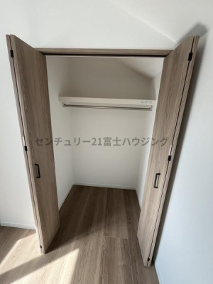 �_�ސ쌧������s�����u1���ڂ̐V�z��ˌ��Ă̎��[