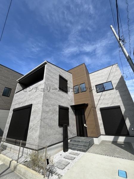 �_�ސ쌧������s�����u1���ڂ̐V�z��ˌ��Ă̌��n�O�ώʐ^