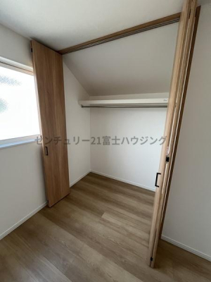 �_�ސ쌧������s�����u1���ڂ̐V�z��ˌ��Ă̎��[