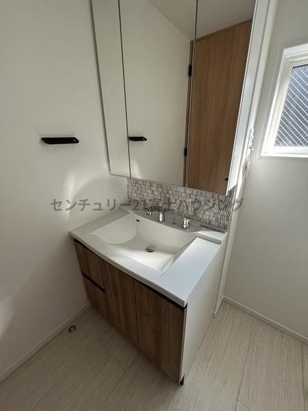 �_�ސ쌧������s�����u1���ڂ̐V�z��ˌ��Ă̐��ʑ�E���ʏ�