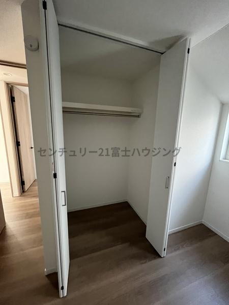 �_�ސ쌧������s�����u1���ڂ̐V�z��ˌ��Ă̎��[