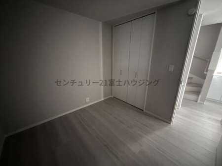 �_�ސ쌧������s�����u1���ڂ̐V�z��ˌ��Ă̎��[