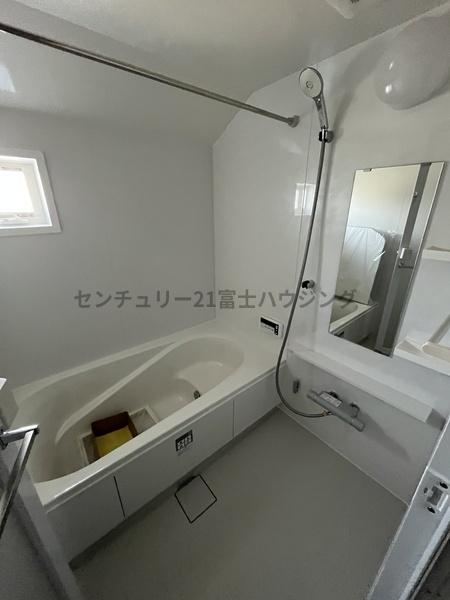 �_�ސ쌧������s�����u1���ڂ̐V�z��ˌ��Ă̗���