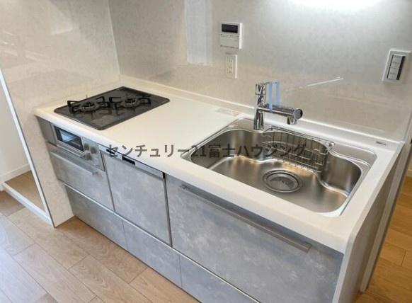 �_�ސ쌧������s�\�ԍ�3���ڂ̒��Ã}���V�����̃L�b�`��