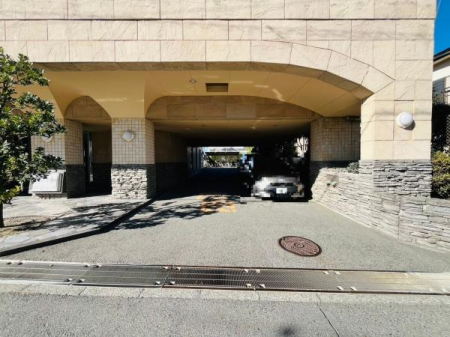 �_�ސ쌧����s�����C��4���� 6-11�̒��Ã}���V�����̂��̑����p��