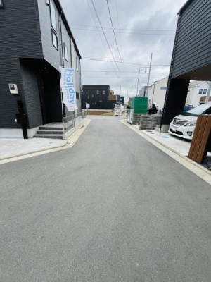 �_�ސ쌧������s���h�̐V�z��ˌ��Ă̑O�ʓ��H�܂ތ��n�ʐ^