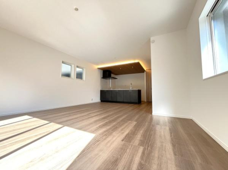 �_�ސ쌧������s�����u1���ڂ̐V�z��ˌ��Ẵ��r���O