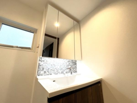 �_�ސ쌧������s�����u1���ڂ̐V�z��ˌ��Ă̐��ʑ�E���ʏ�