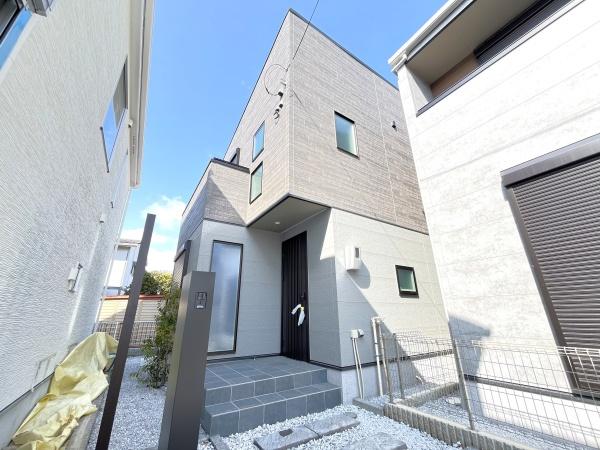 �_�ސ쌧������s�����u1���ڂ̐V�z��ˌ��Ă̌��n�O�ώʐ^