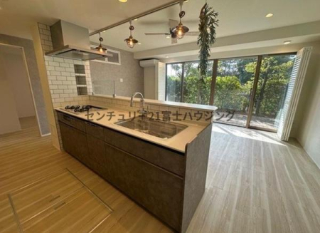 �_�ސ쌧����s�А�4���ڂ̒��Ã}���V�����̃L�b�`��