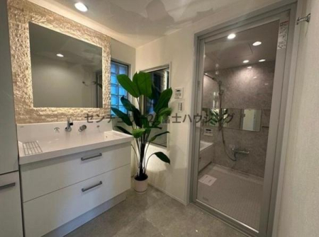 �_�ސ쌧����s�А�4���ڂ̒��Ã}���V�����̐��ʑ�E���ʏ�