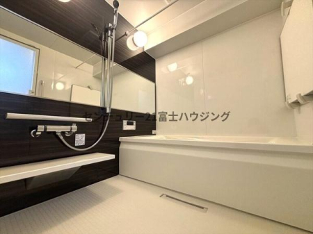 �_�ސ쌧����s�����C��2���ڂ̒��Ã}���V�����̗���